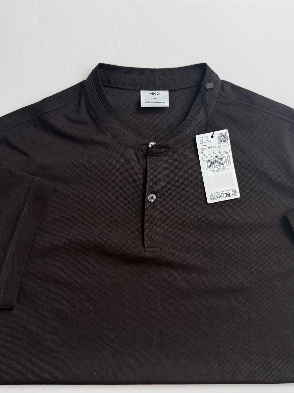 Mango Men’s Short-Sleeve Henley Polo in Dark Brown